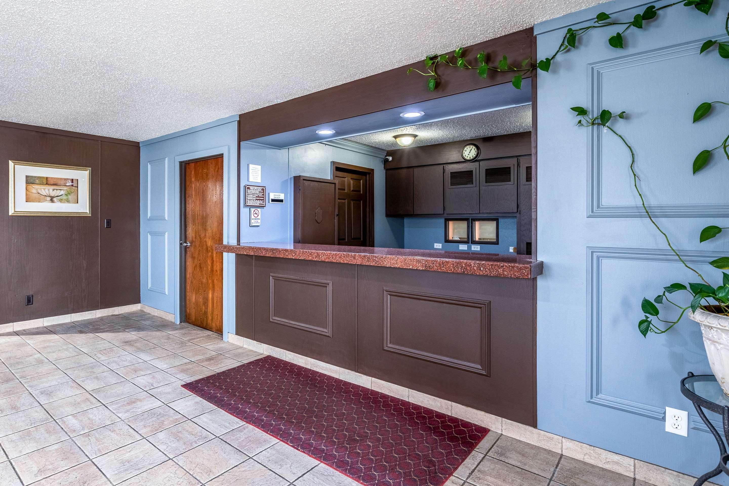 Econo Lodge Inn & Suites Auburn Zewnętrze zdjęcie