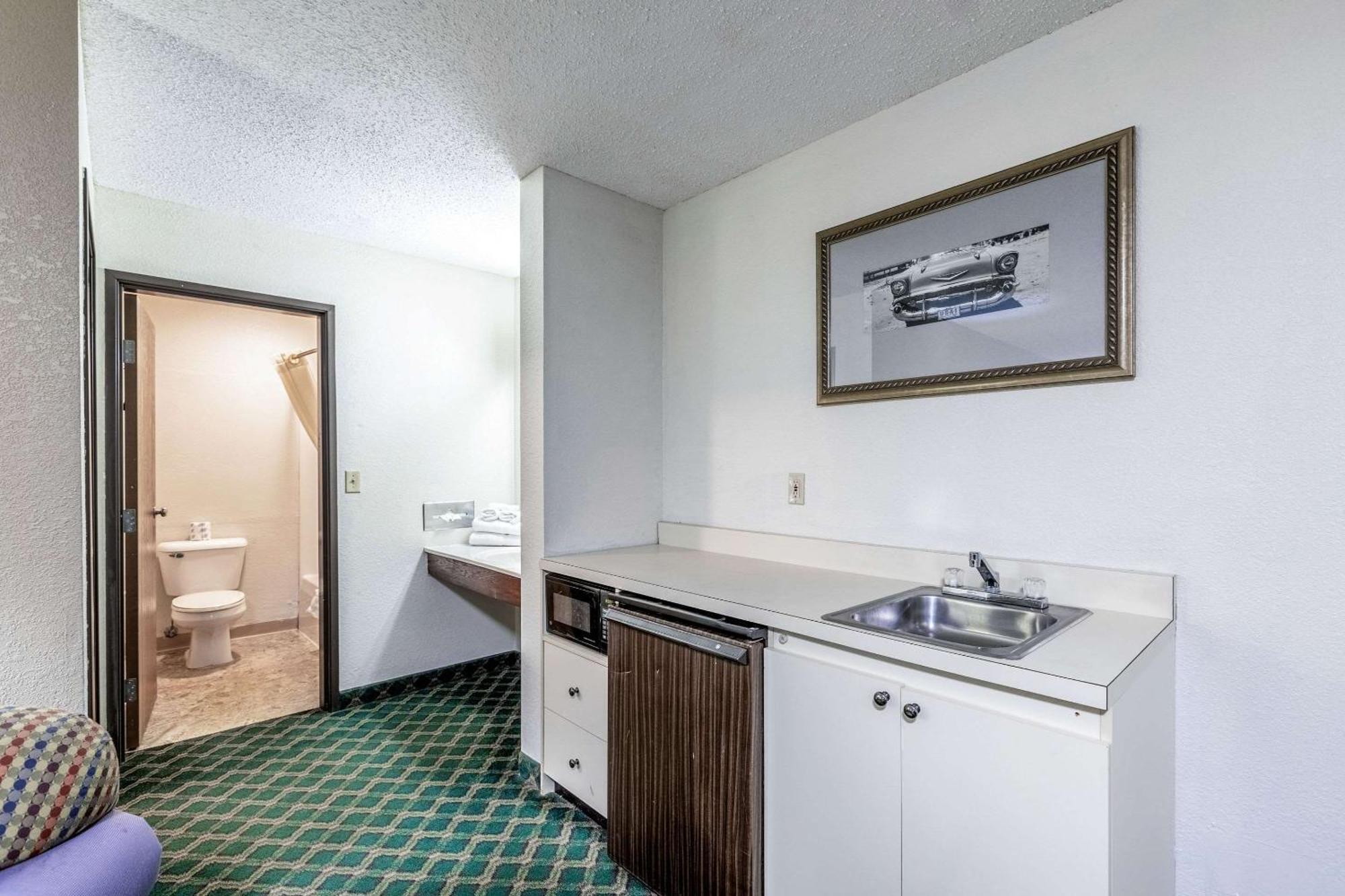 Econo Lodge Inn & Suites Auburn Zewnętrze zdjęcie