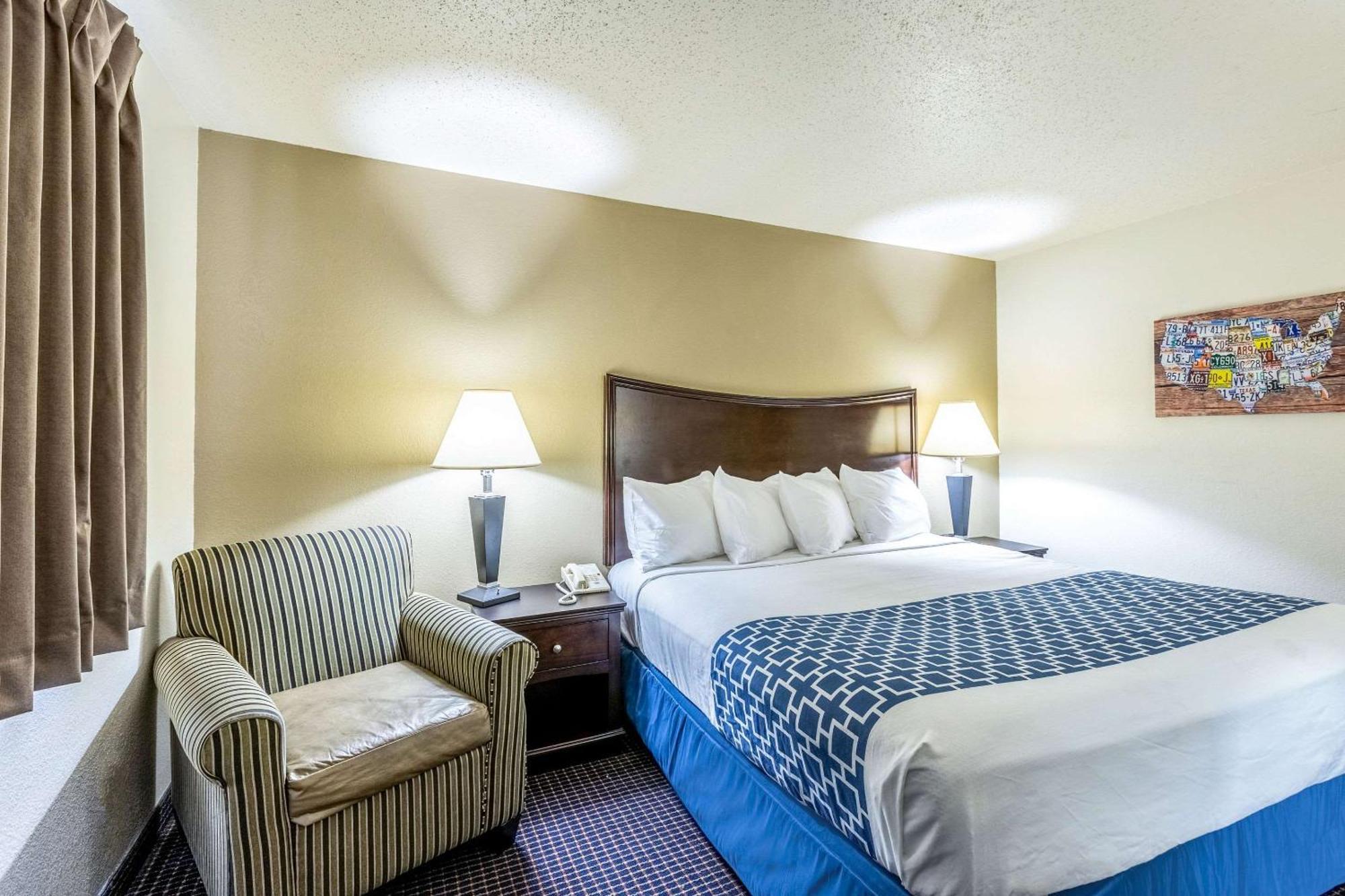 Econo Lodge Inn & Suites Auburn Zewnętrze zdjęcie