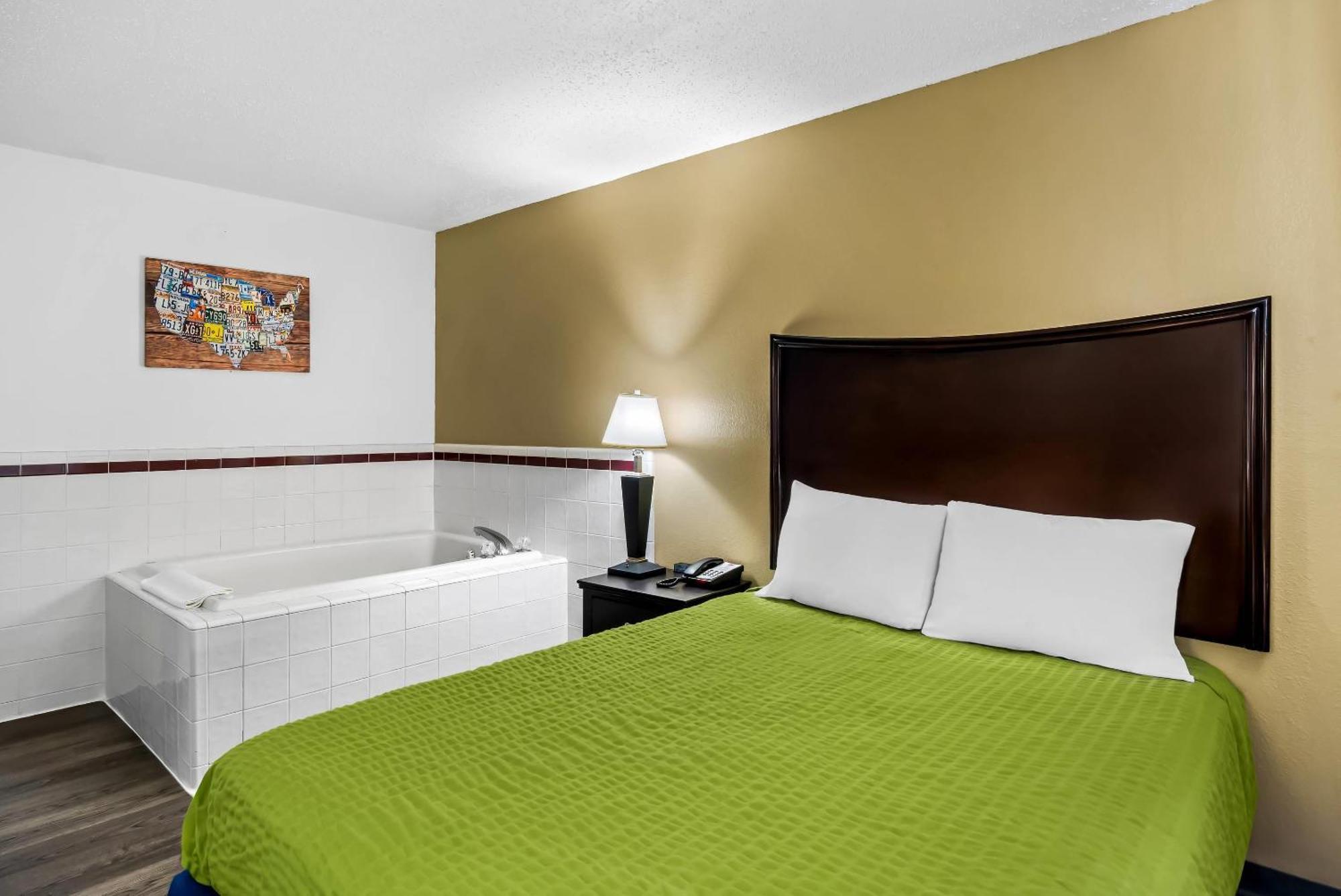 Econo Lodge Inn & Suites Auburn Zewnętrze zdjęcie