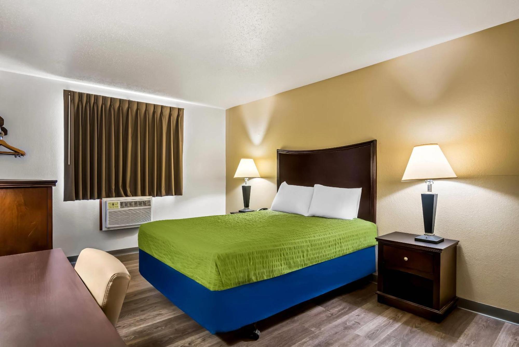 Econo Lodge Inn & Suites Auburn Zewnętrze zdjęcie