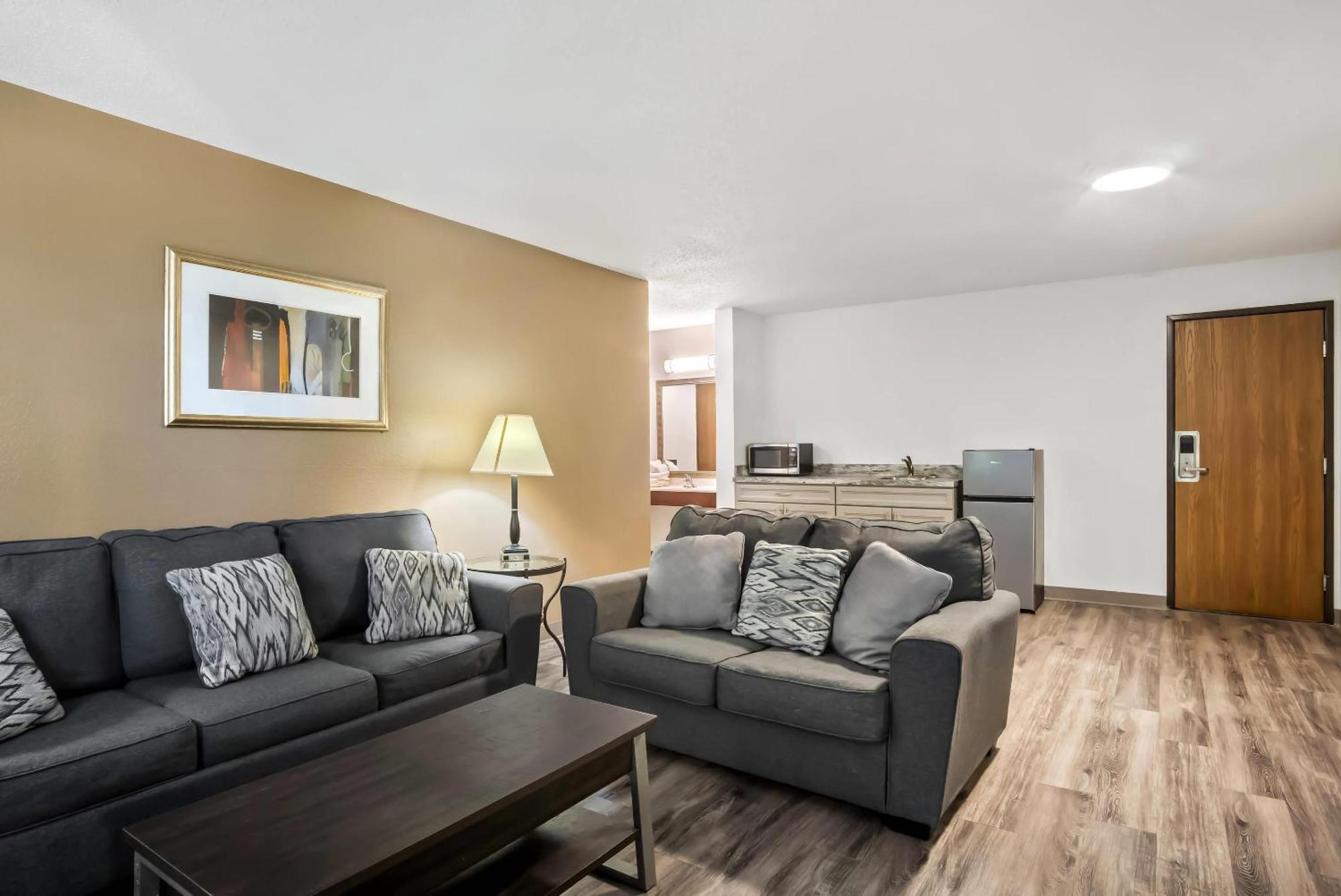 Econo Lodge Inn & Suites Auburn Zewnętrze zdjęcie