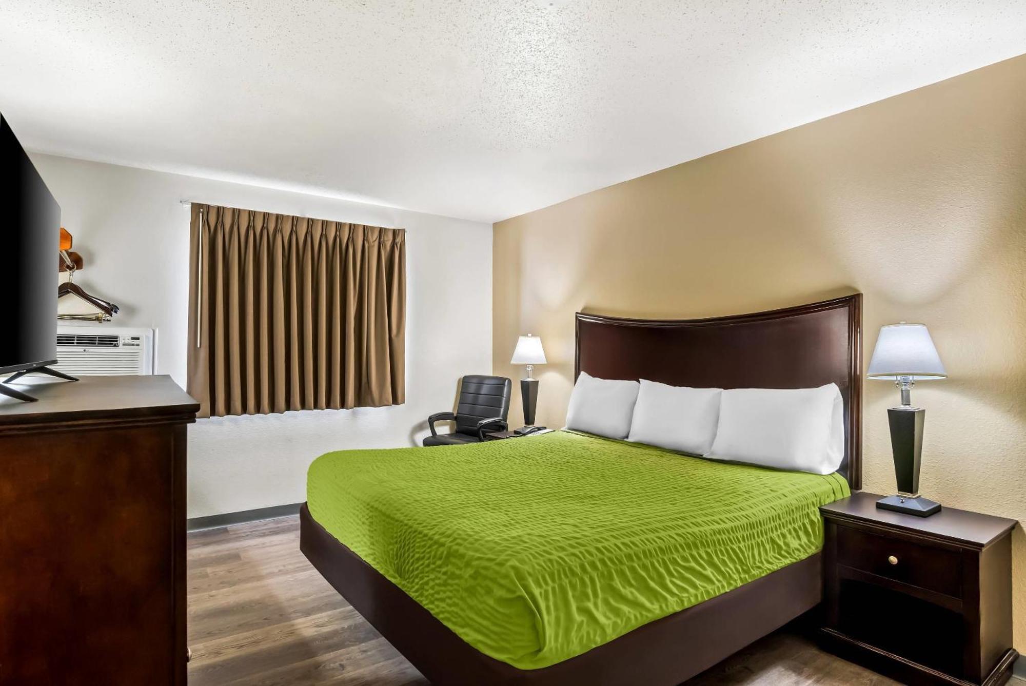 Econo Lodge Inn & Suites Auburn Zewnętrze zdjęcie